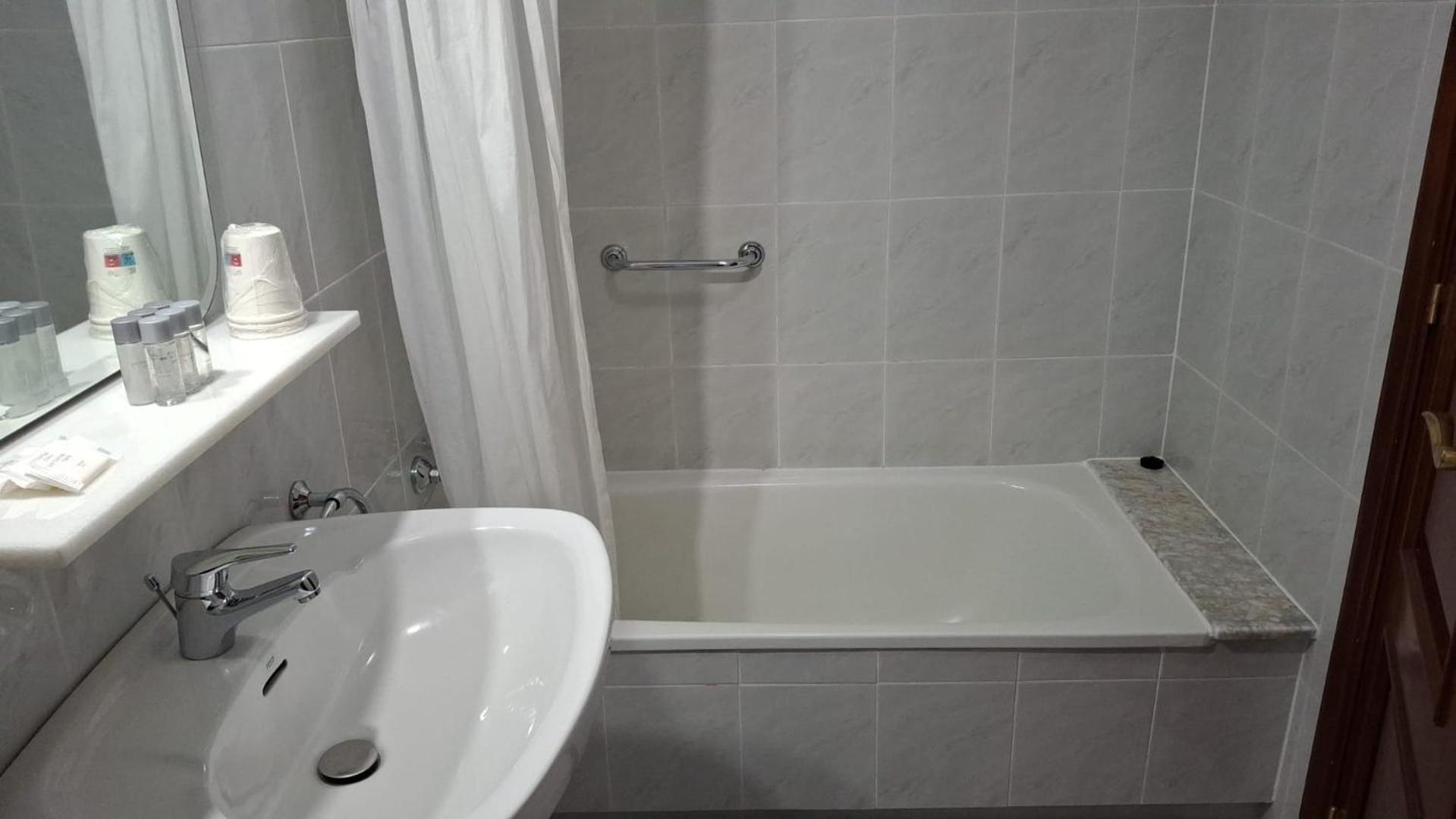 Hotel Capital De Galicia 산티아고데콤포스텔라 외부 사진